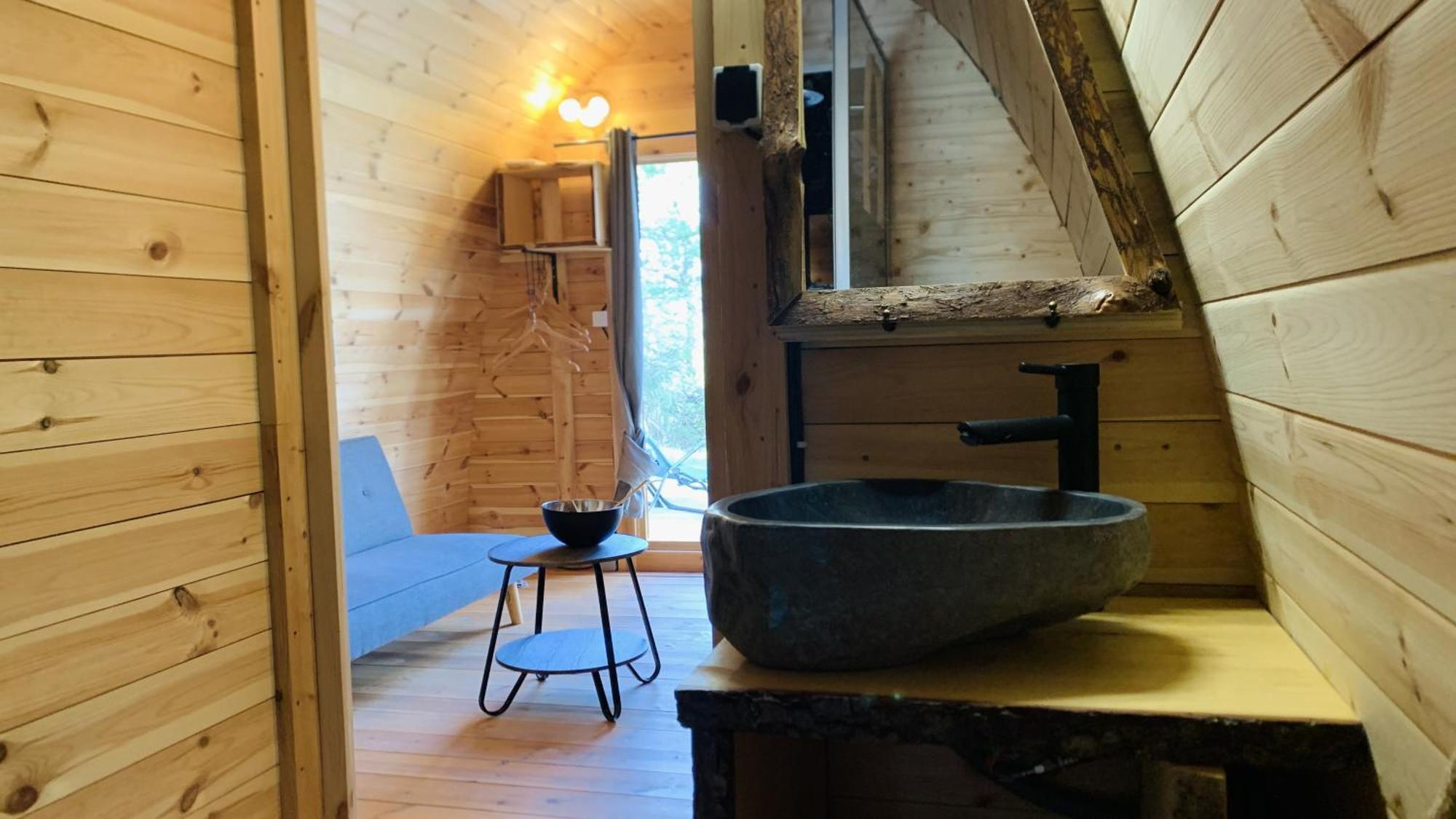 Camping Les Hauts De Rosans Bagian luar foto
